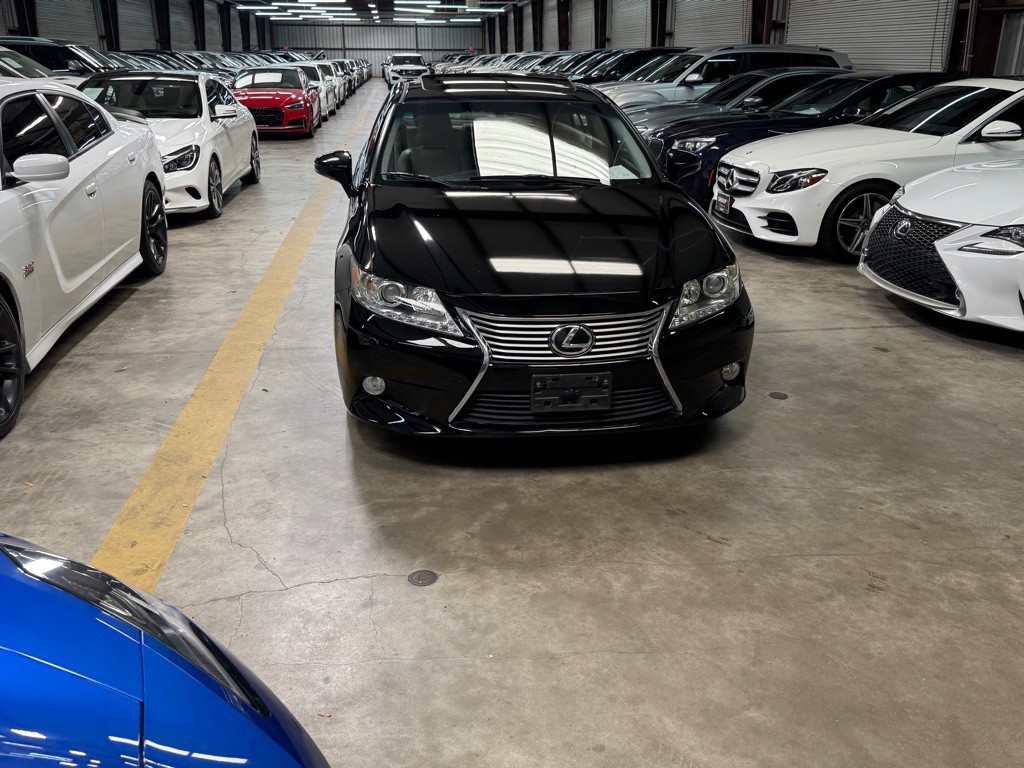 2014 Lexus ES Image 2