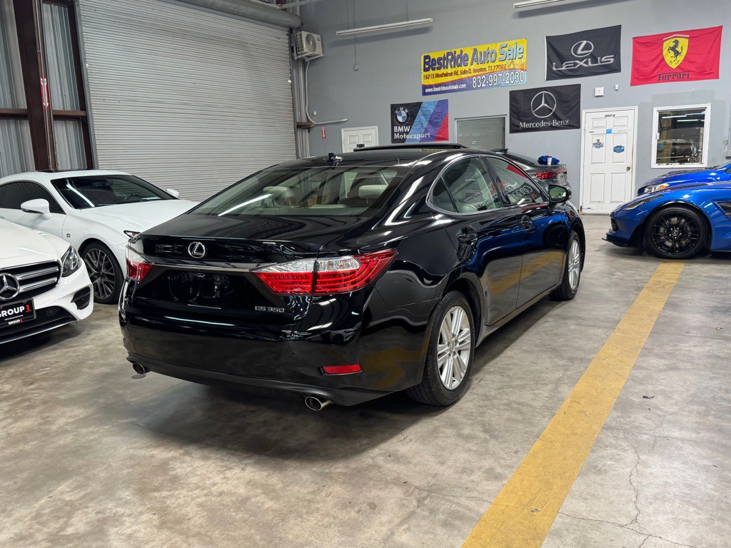 2014 Lexus ES Image 4