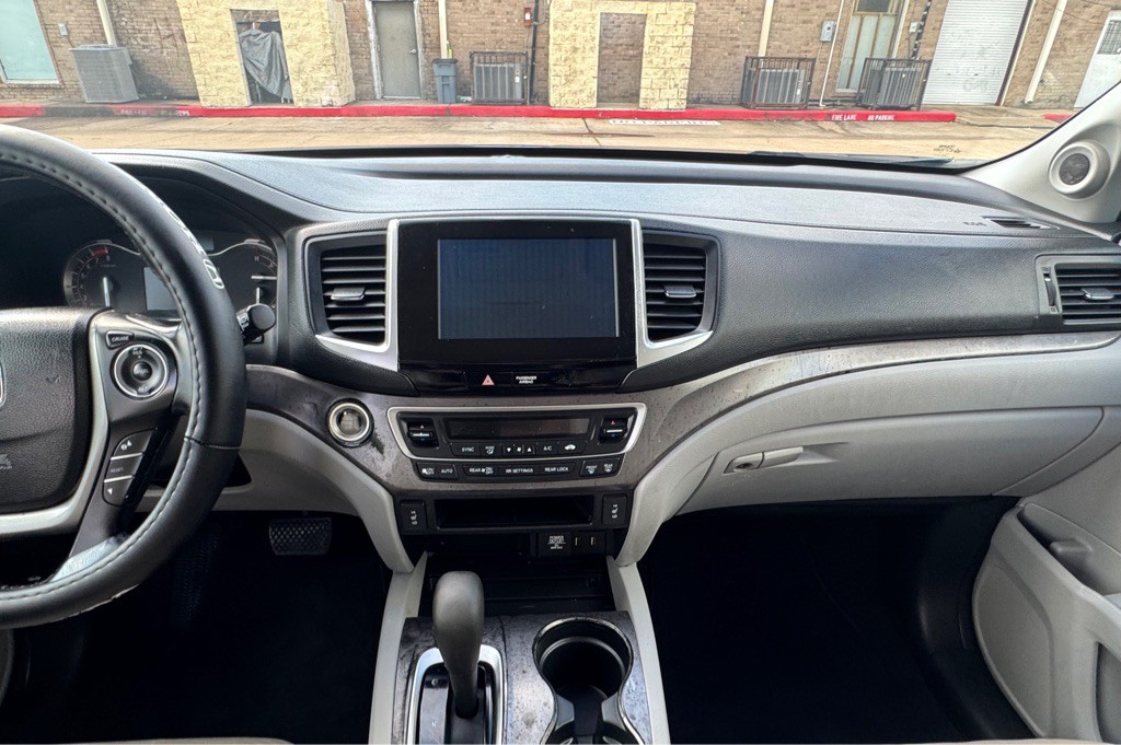 2016 Honda Pilot Image 19
