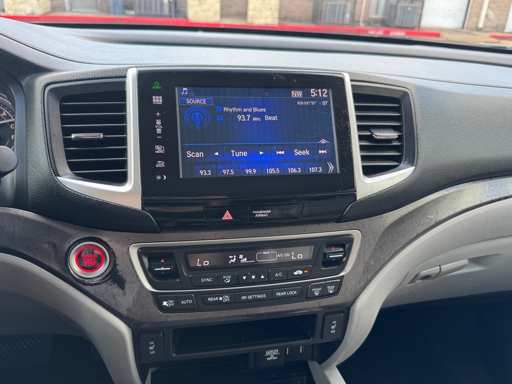 2016 Honda Pilot Image 30