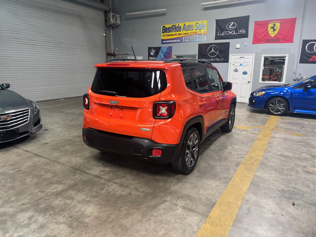 2015 Jeep Renegade Image 6