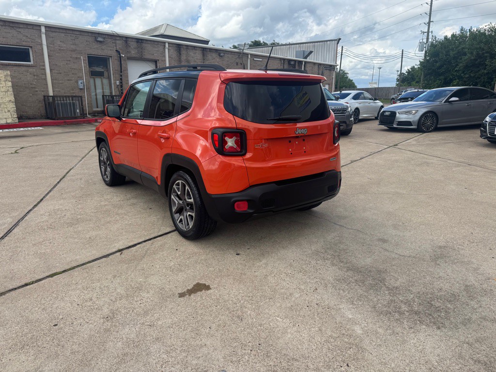 2015 Jeep Renegade Image 19
