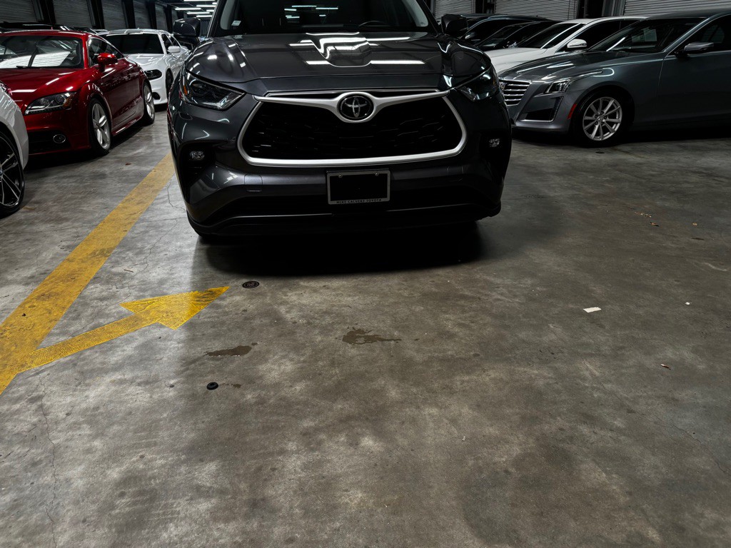 2022 Toyota Highlander Image 8