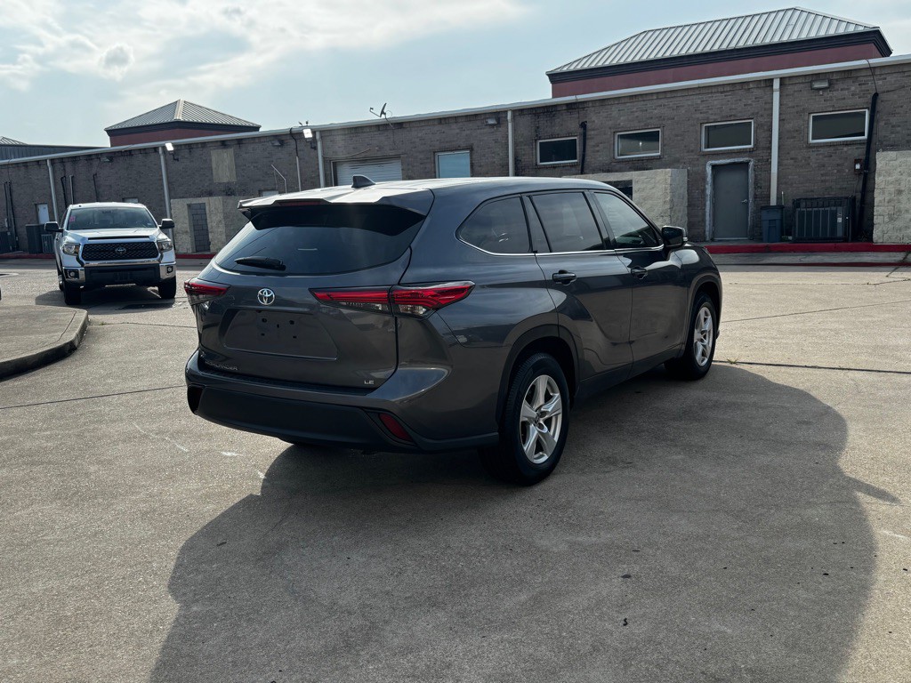 2022 Toyota Highlander Image 14