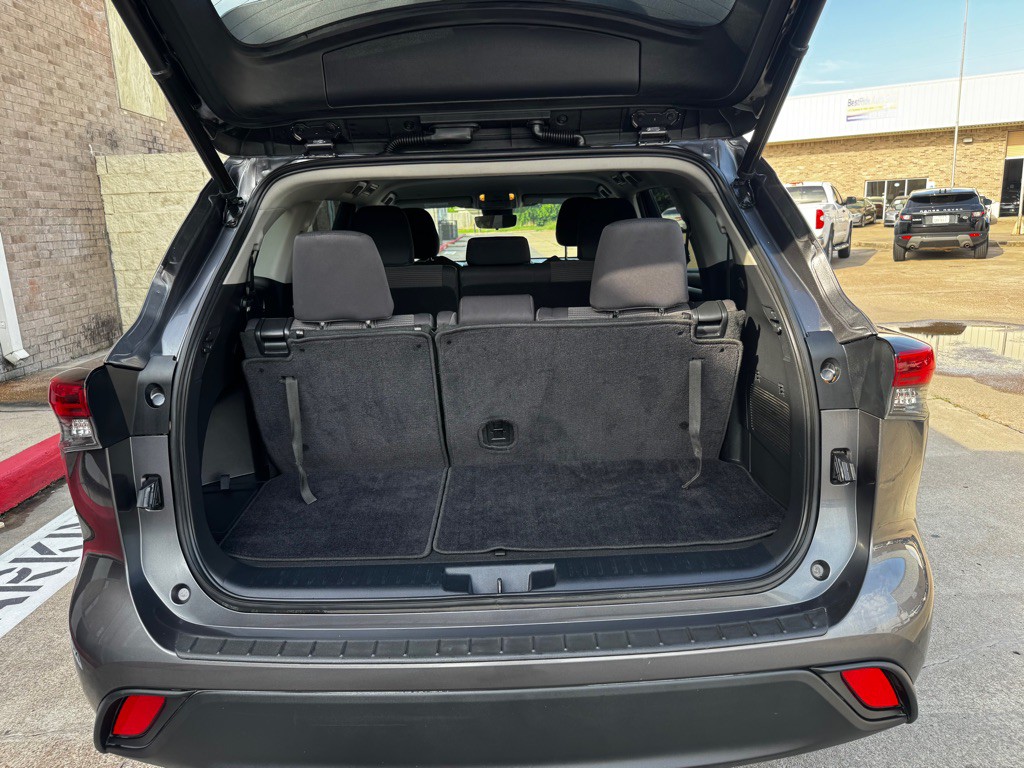 2022 Toyota Highlander Image 25