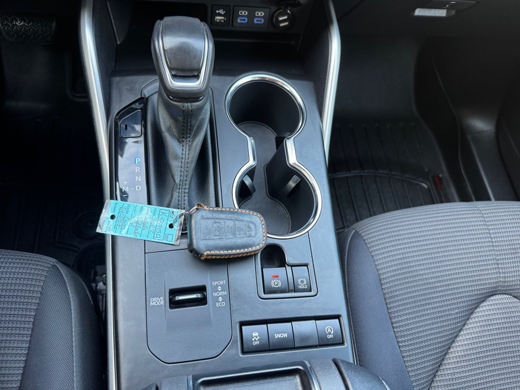 2022 Toyota Highlander Image 32