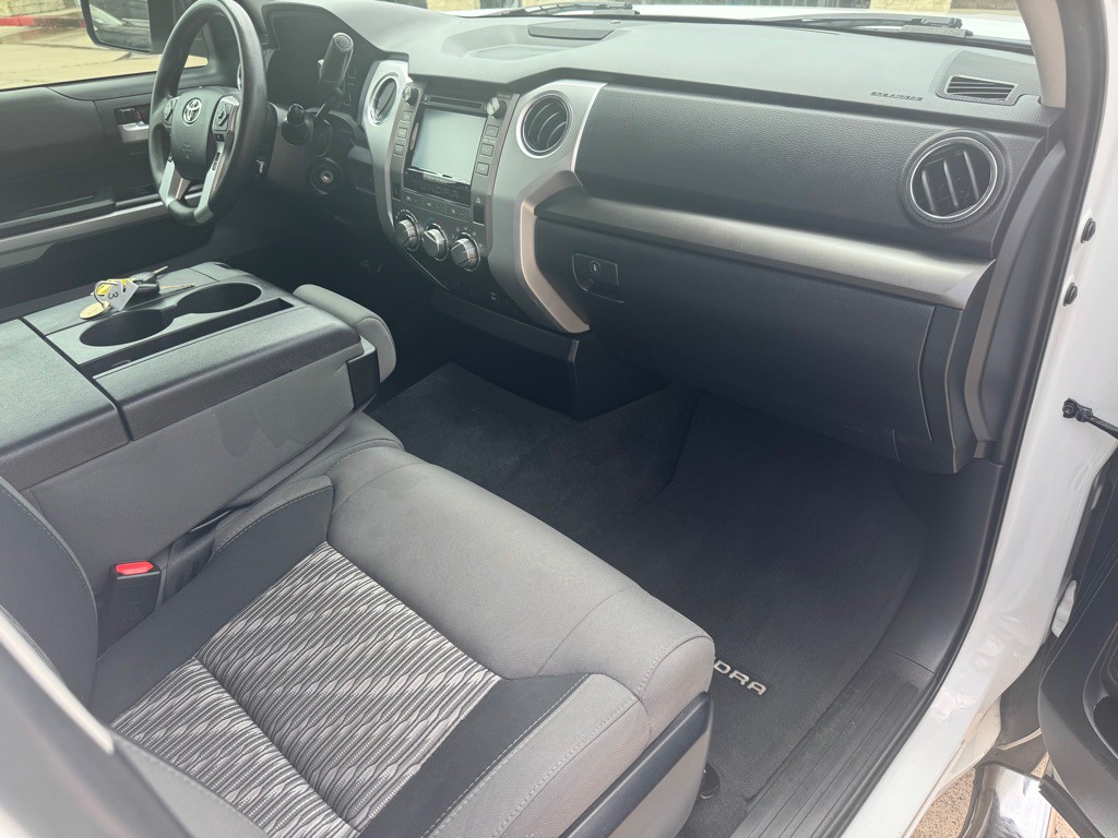 2018 Toyota Tundra Image 30