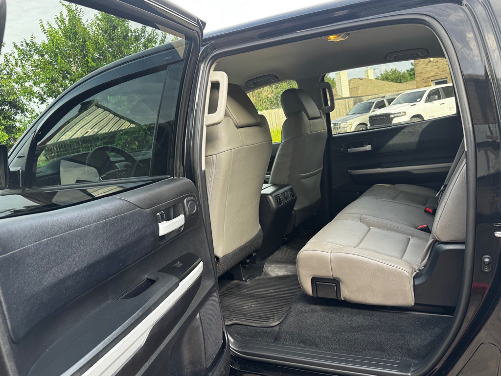 2021 Toyota Tundra Image 24