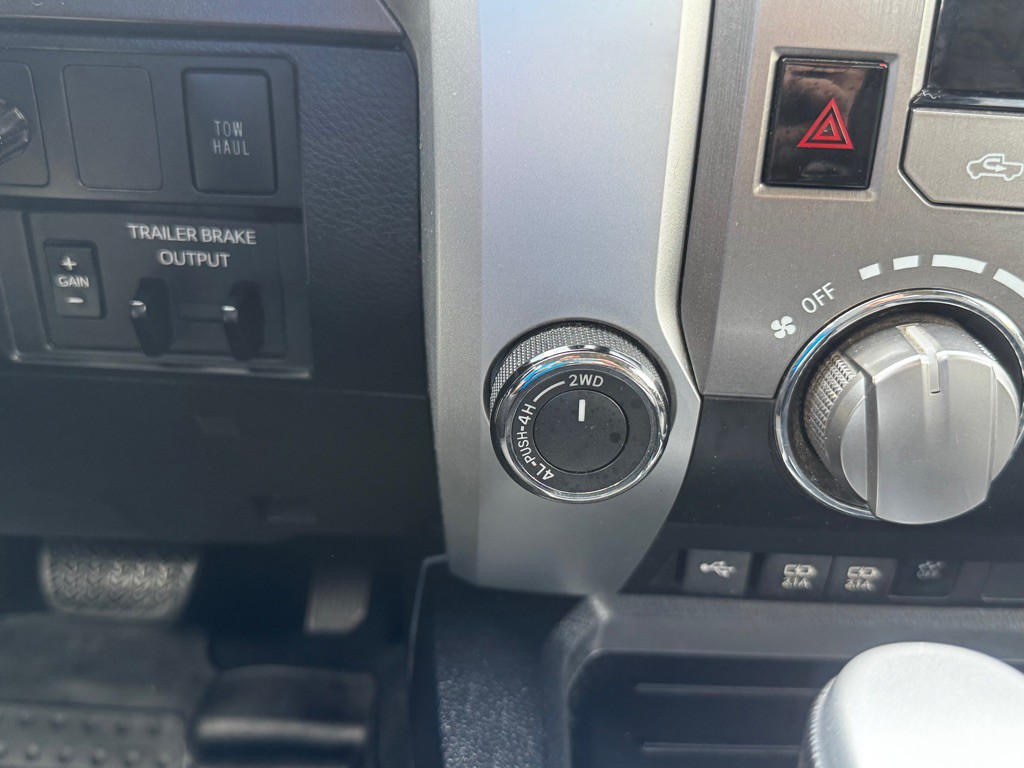 2021 Toyota Tundra Image 37