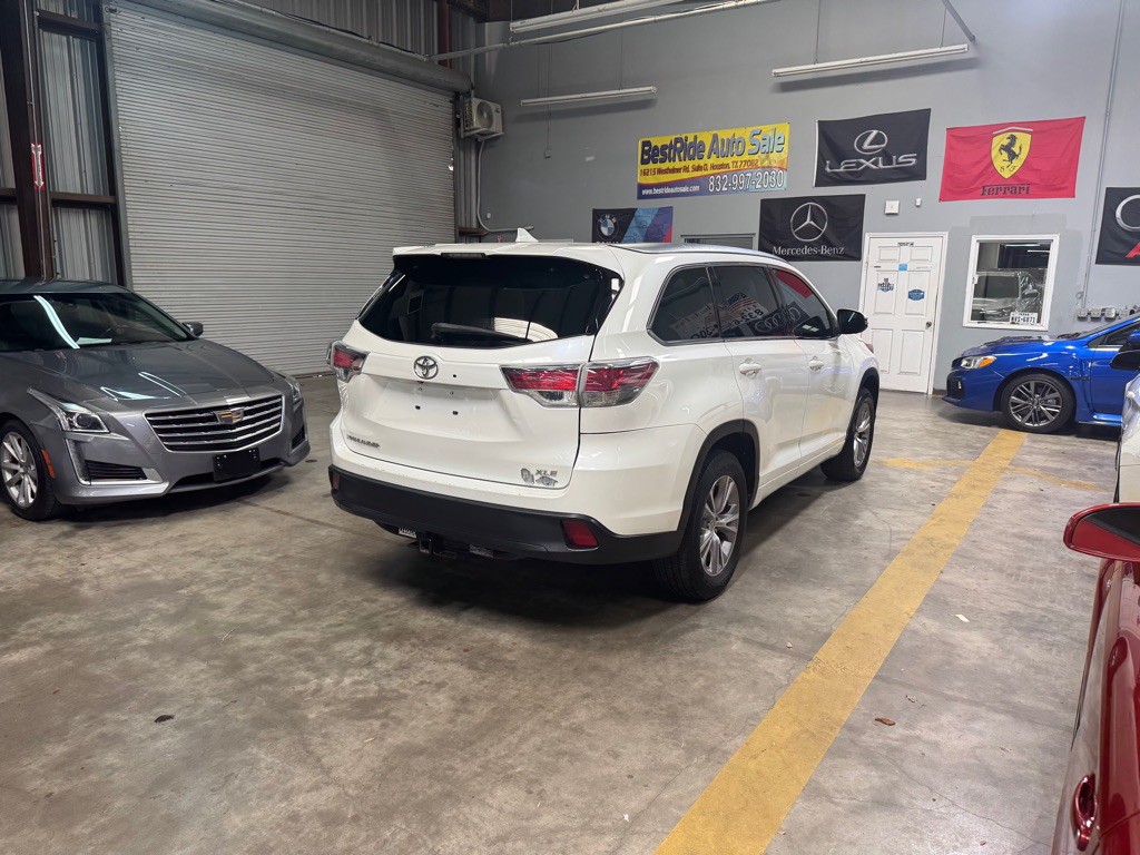 2014 Toyota Highlander Image 7