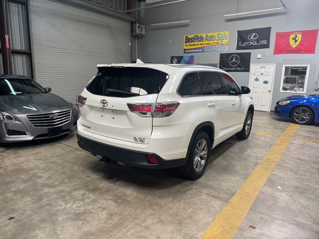 2014 Toyota Highlander Image 11