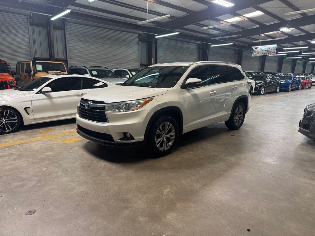 2014 Toyota Highlander Image 12