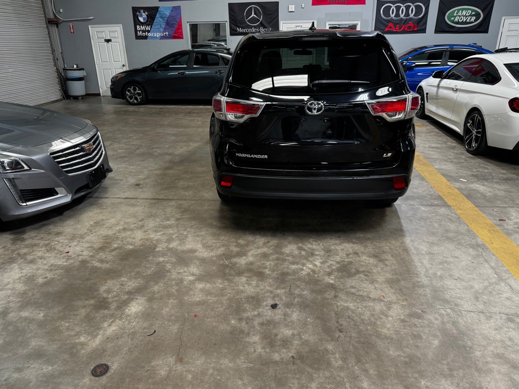 2016 Toyota Highlander Image 5
