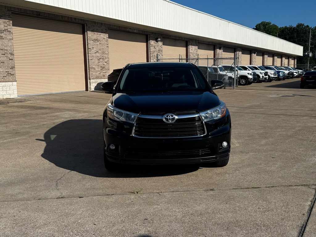 2016 Toyota Highlander Image 12