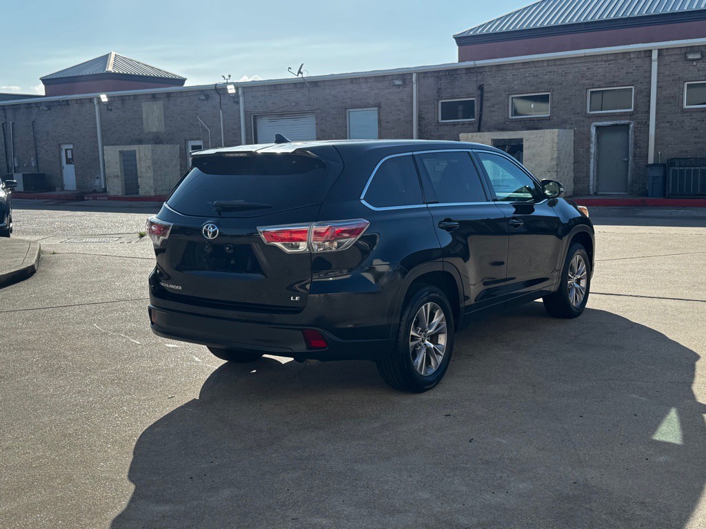 2016 Toyota Highlander Image 14