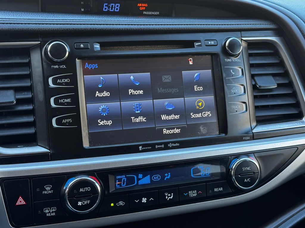 2016 Toyota Highlander Image 28