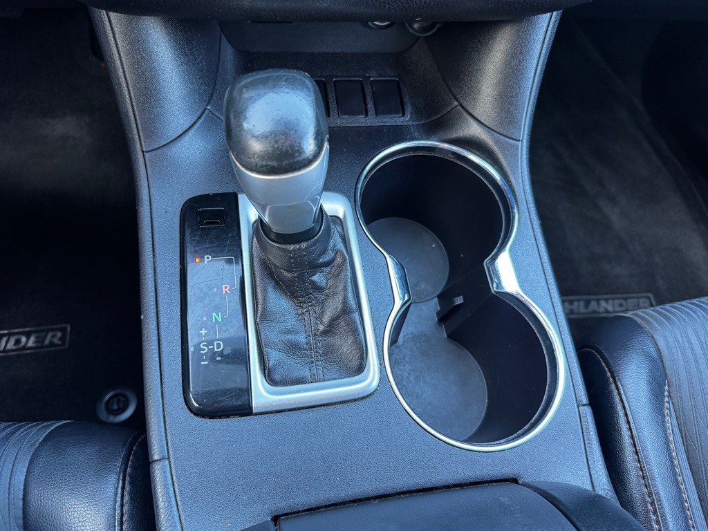 2016 Toyota Highlander Image 31