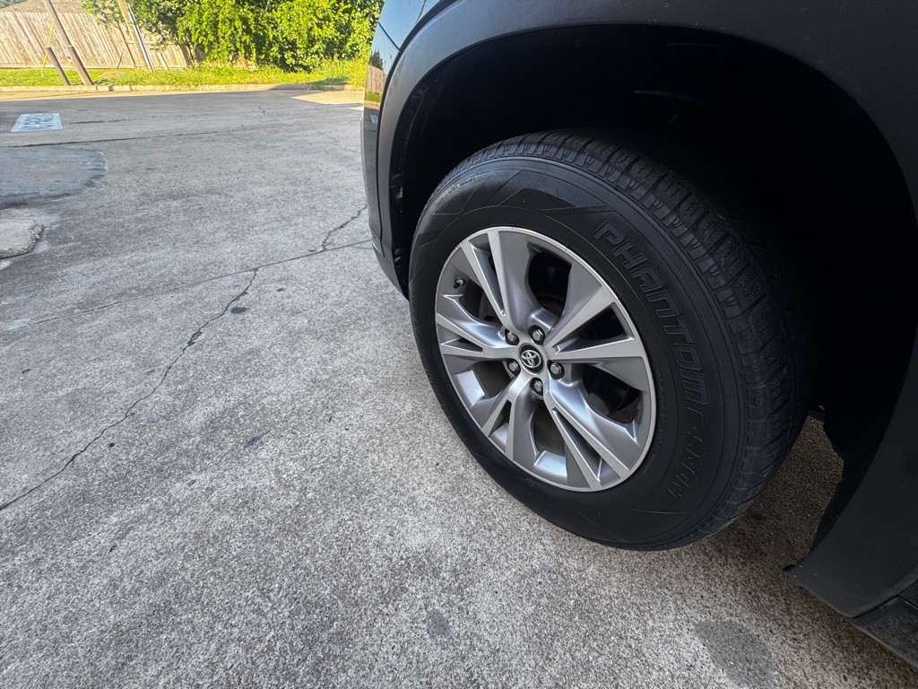 2016 Toyota Highlander Image 33