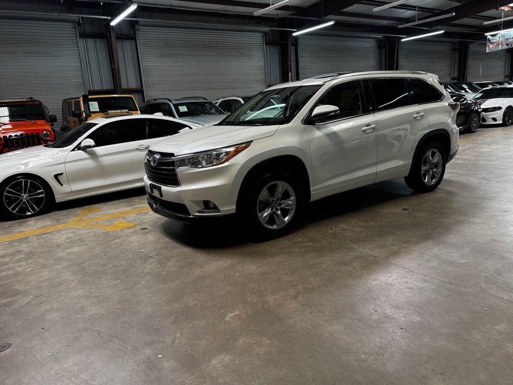 2016 Toyota Highlander Image 8