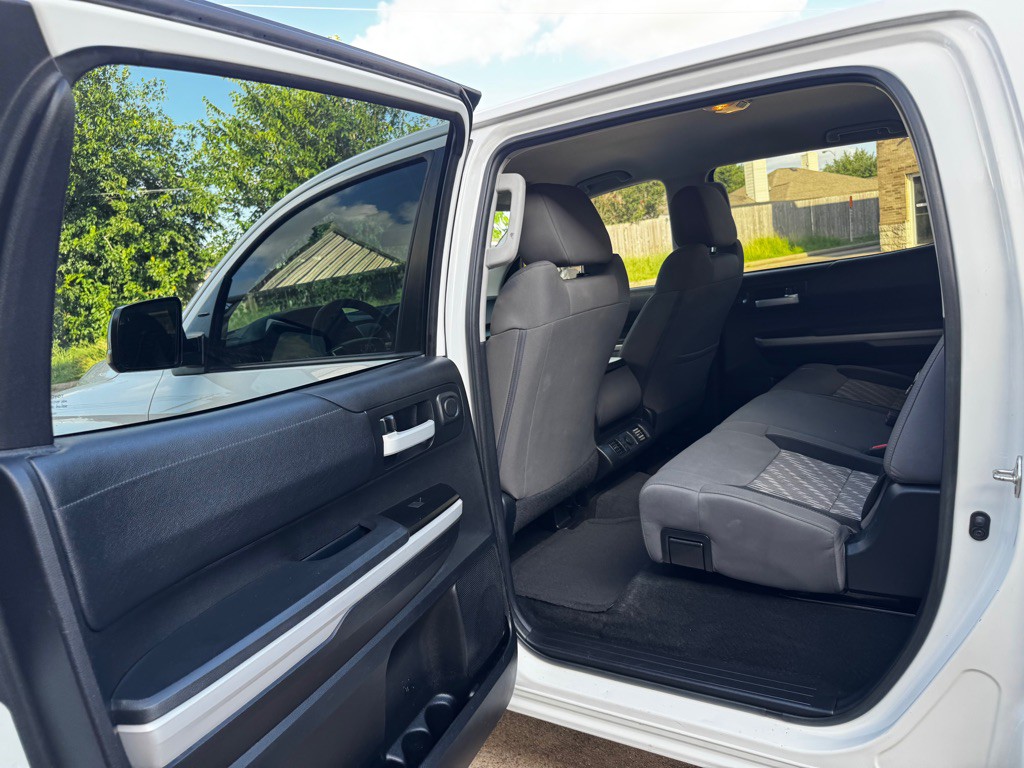 2018 Toyota Tundra Image 21