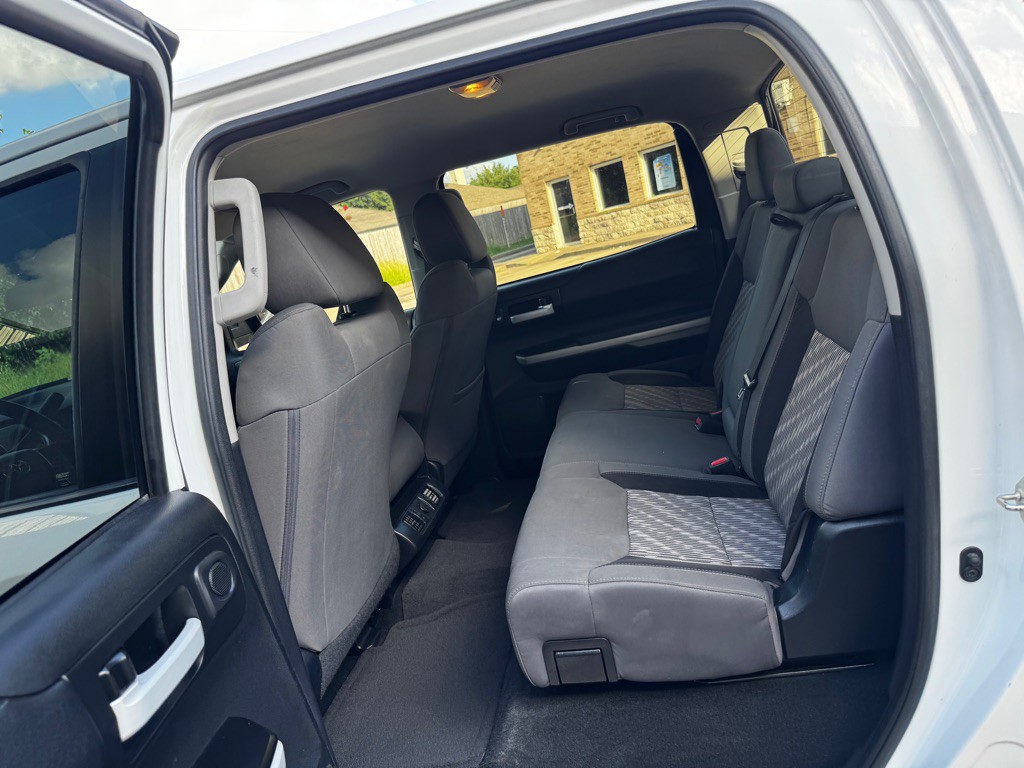 2018 Toyota Tundra Image 22