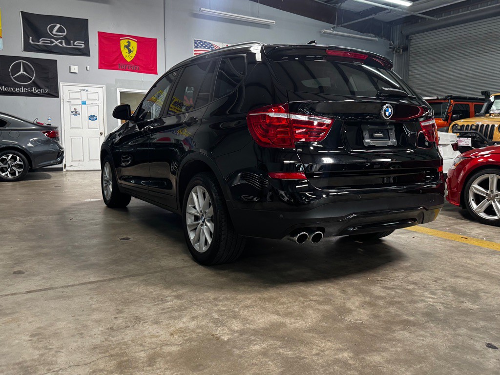 2017 BMW X3 Image 6