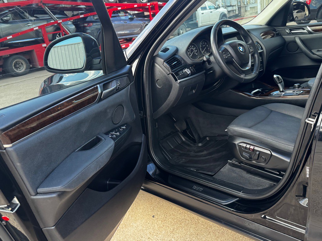 2017 BMW X3 Image 18