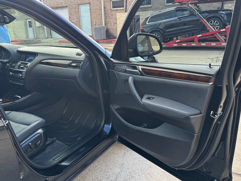 2017 BMW X3 Image 22