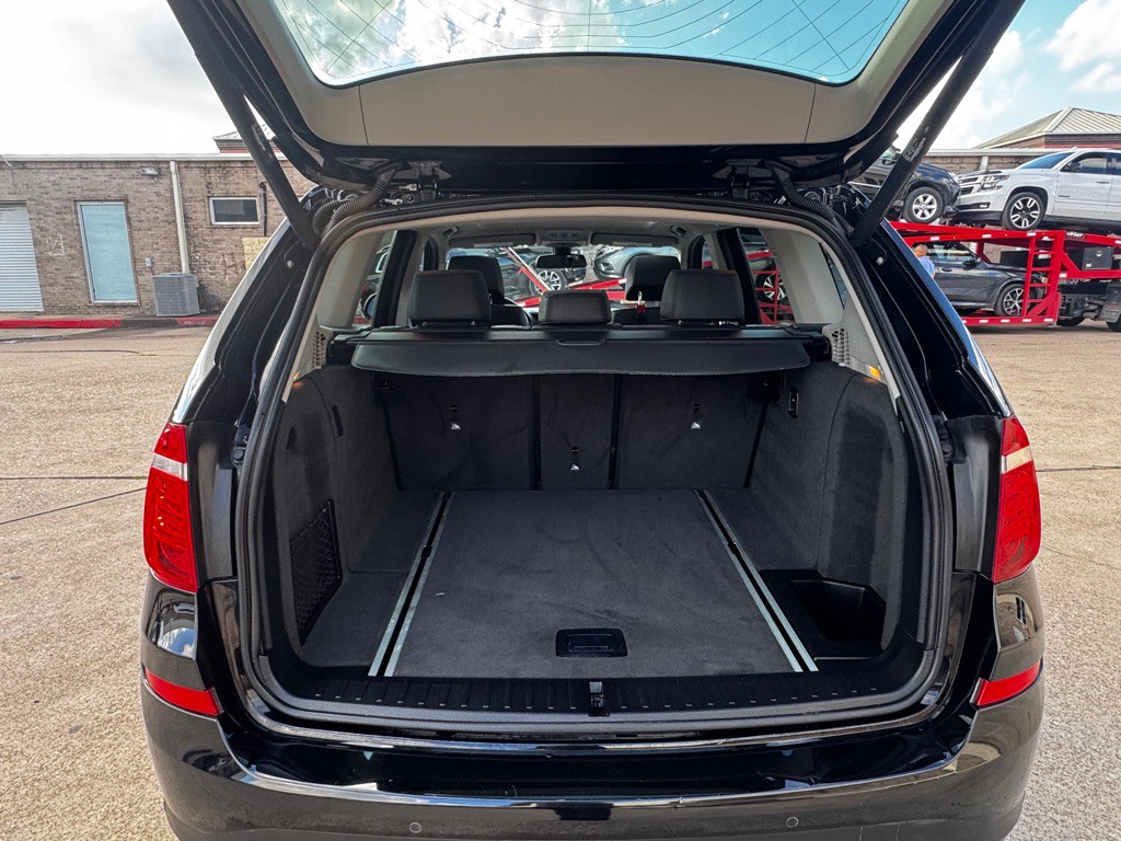 2017 BMW X3 Image 26
