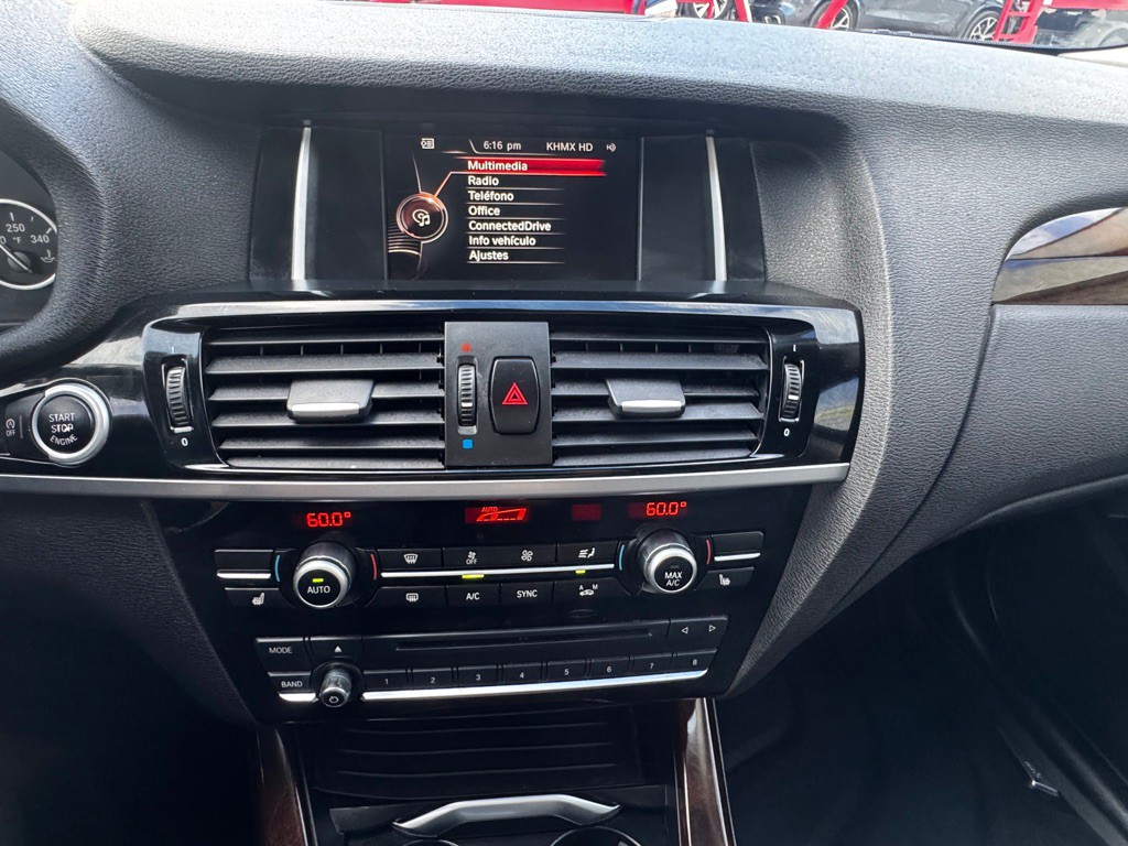 2017 BMW X3 Image 30