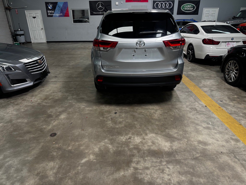 2019 Toyota Highlander Image 5