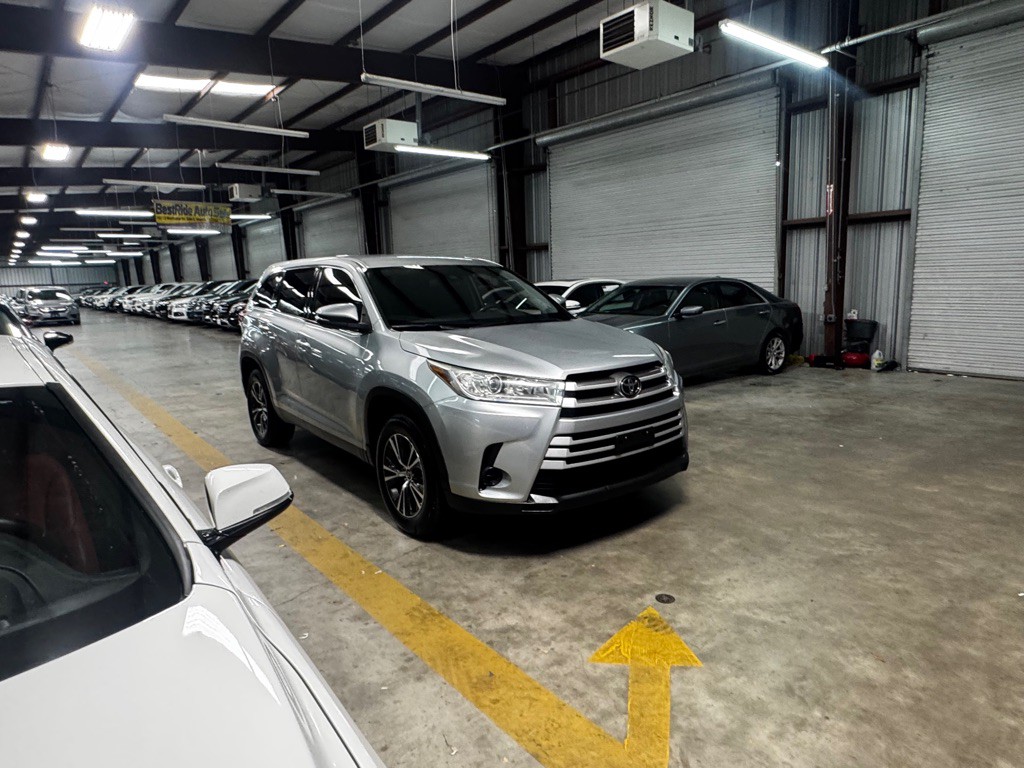 2019 Toyota Highlander Image 9