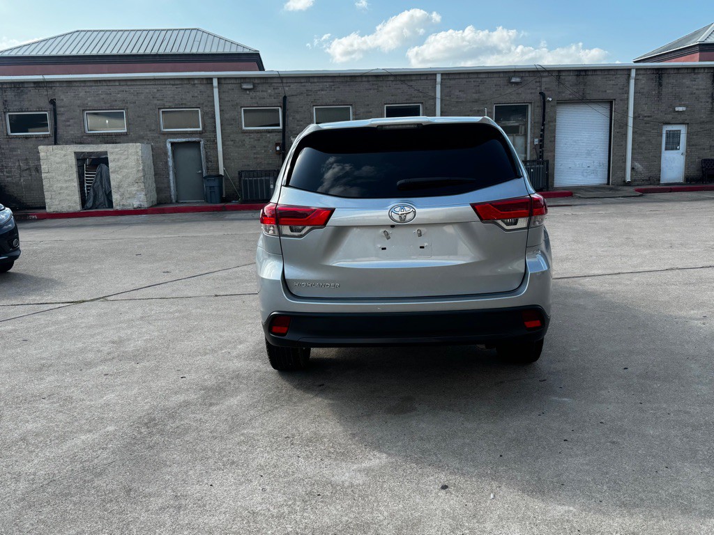 2019 Toyota Highlander Image 15