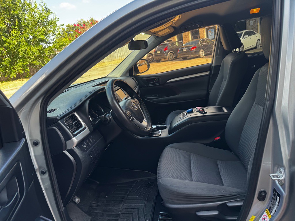 2019 Toyota Highlander Image 18