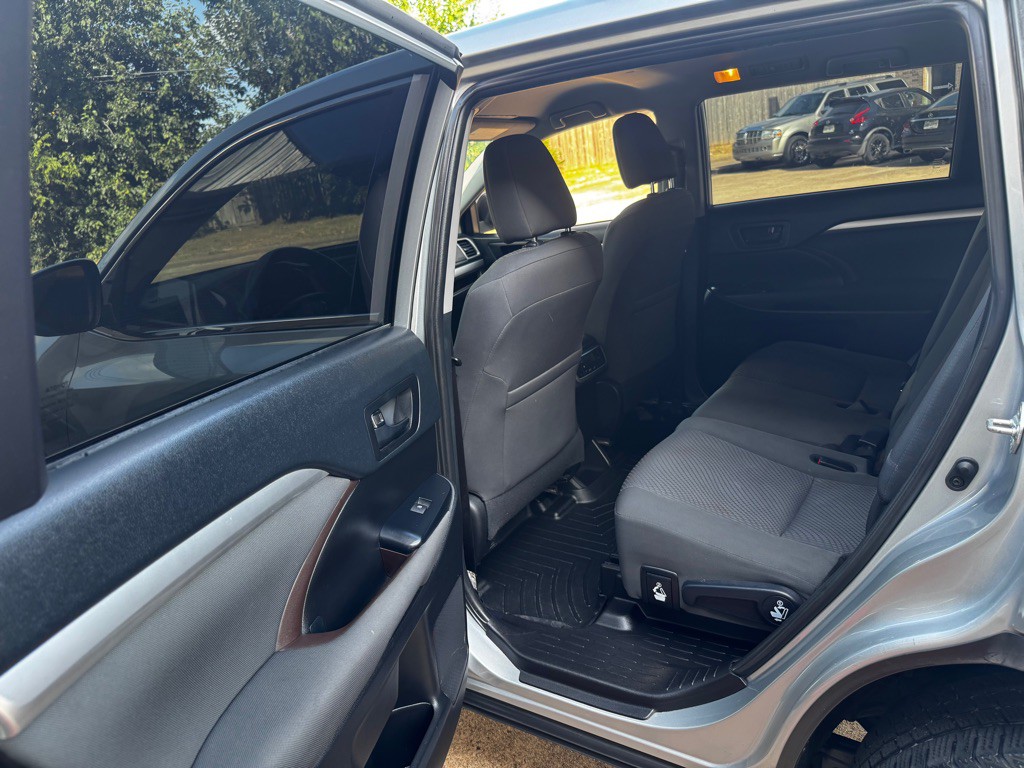 2019 Toyota Highlander Image 19