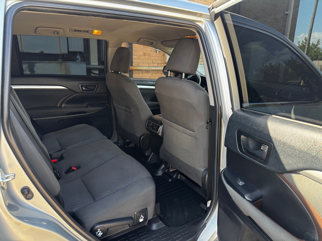 2019 Toyota Highlander Image 21