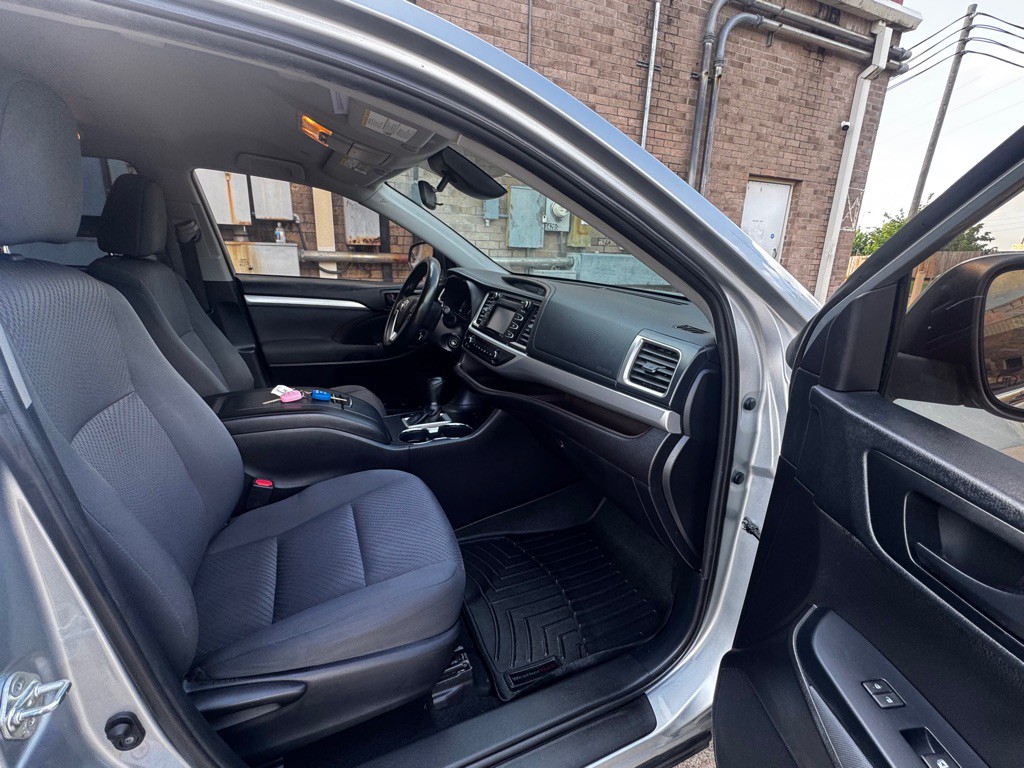 2019 Toyota Highlander Image 25