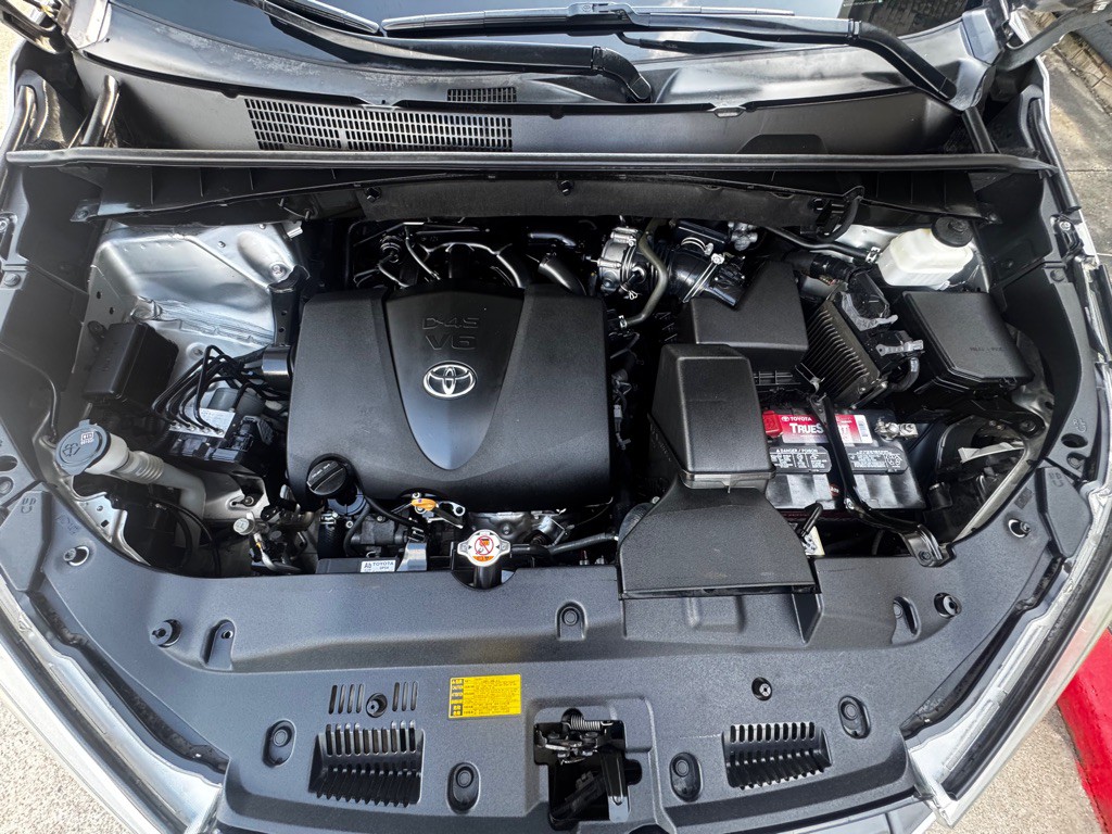 2019 Toyota Highlander Image 36