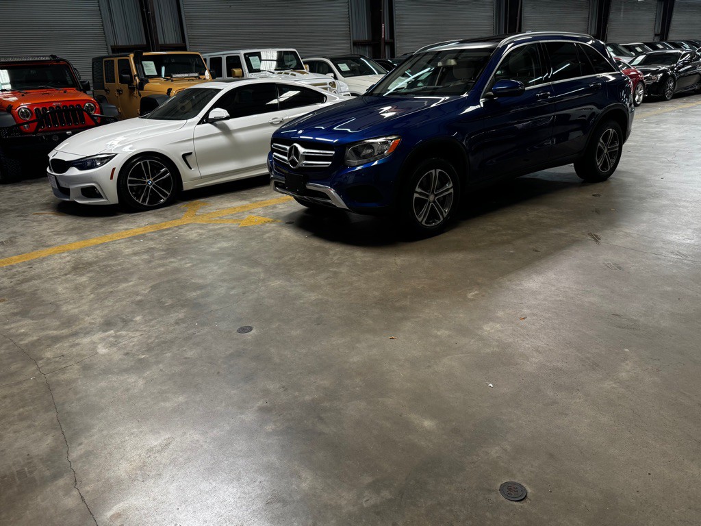 2017 Mercedes-Benz GLC-Class Image 8