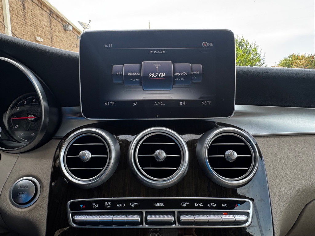 2017 Mercedes-Benz GLC-Class Image 33