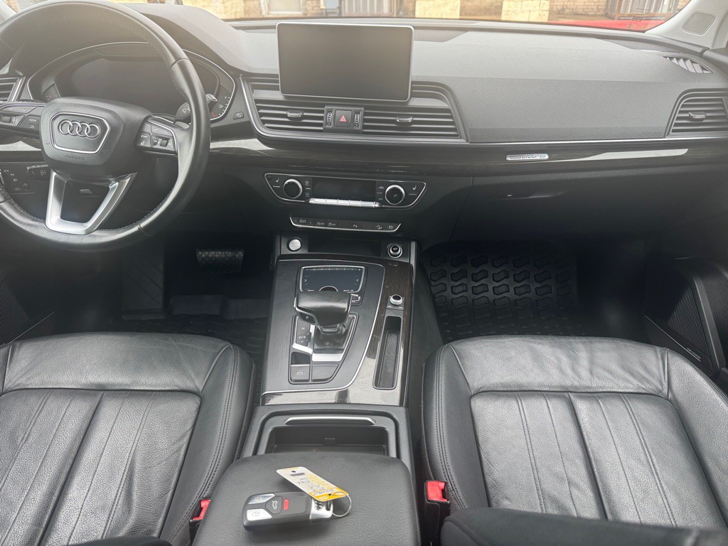 2018 Audi Q5 Image 32