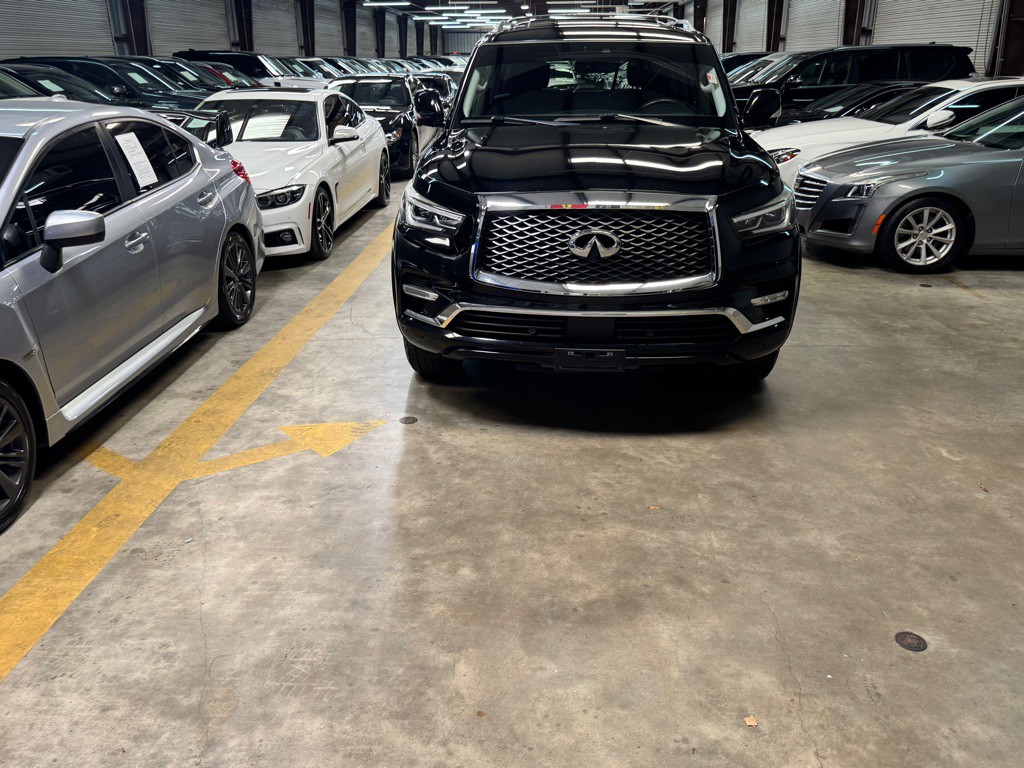 2019 INFINITI QX80 Image 2