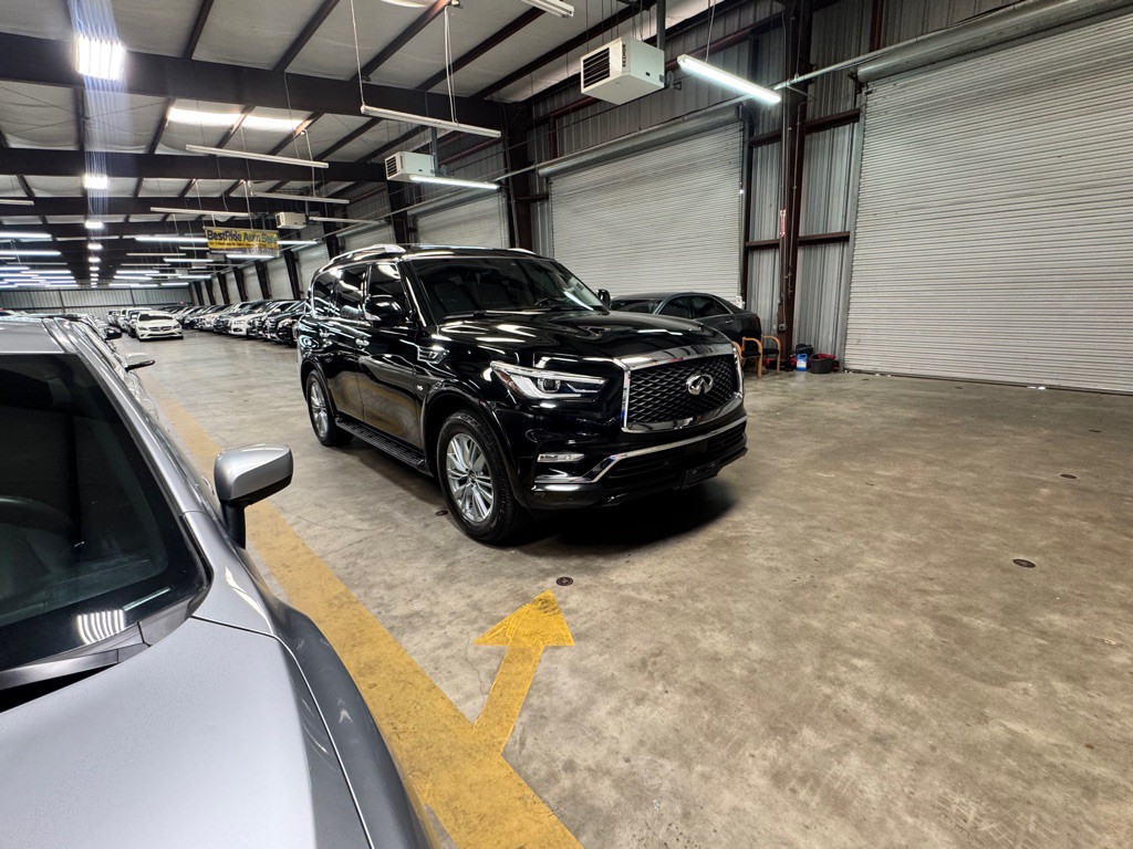 2019 INFINITI QX80 Image 9