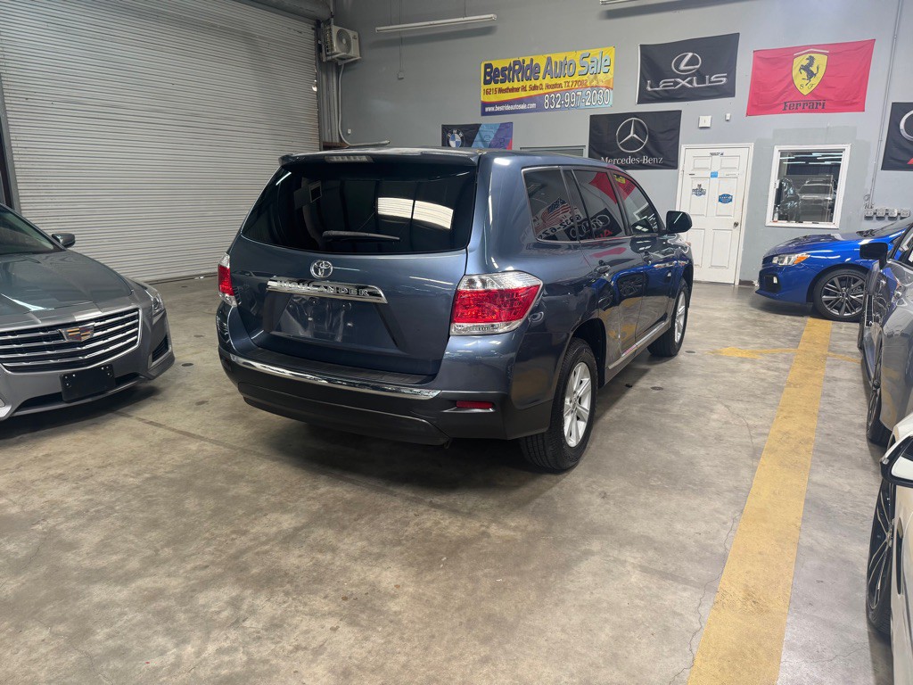 2013 Toyota Highlander Image 6