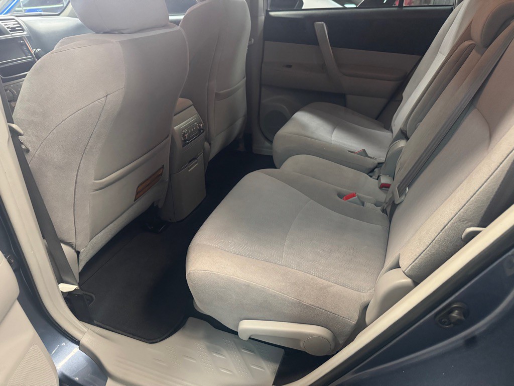 2013 Toyota Highlander Image 21