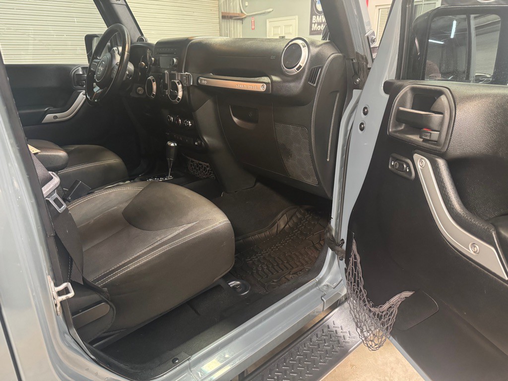 2014 Jeep Wrangler Unlimited Image 19