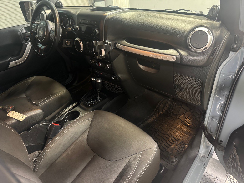 2014 Jeep Wrangler Unlimited Image 20