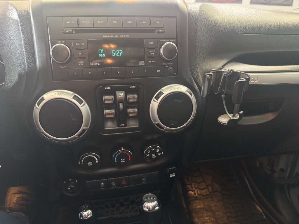 2014 Jeep Wrangler Unlimited Image 26