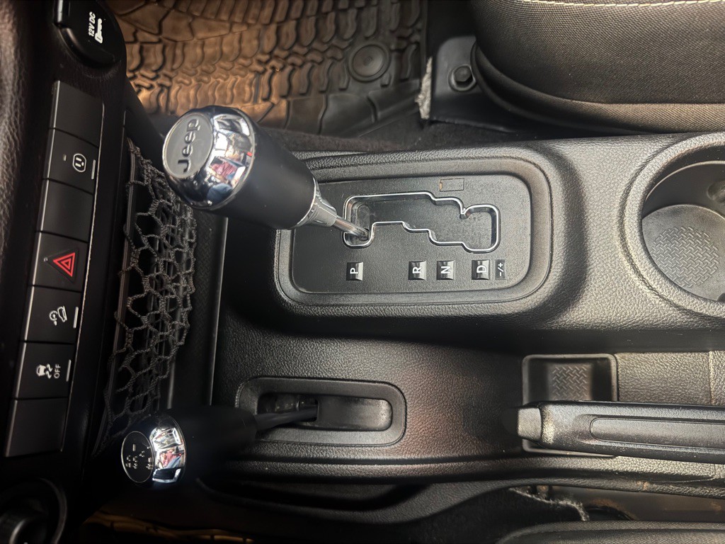 2014 Jeep Wrangler Unlimited Image 27