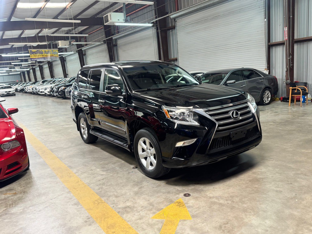 2016 Lexus GX Image 3